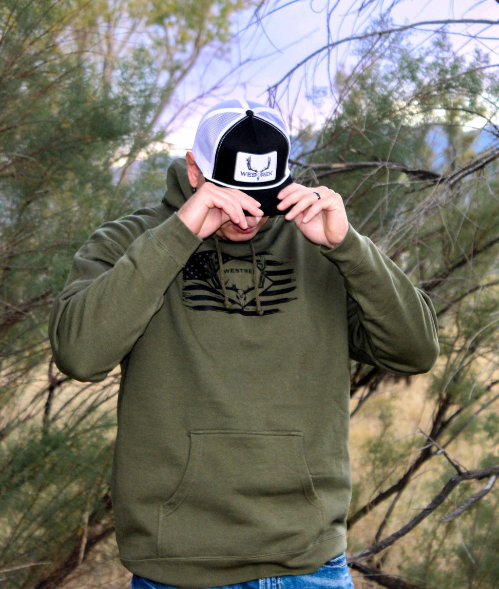 Men's Army Green Skull Graphic Hoodie for Casual Wear - Stickies Apparel